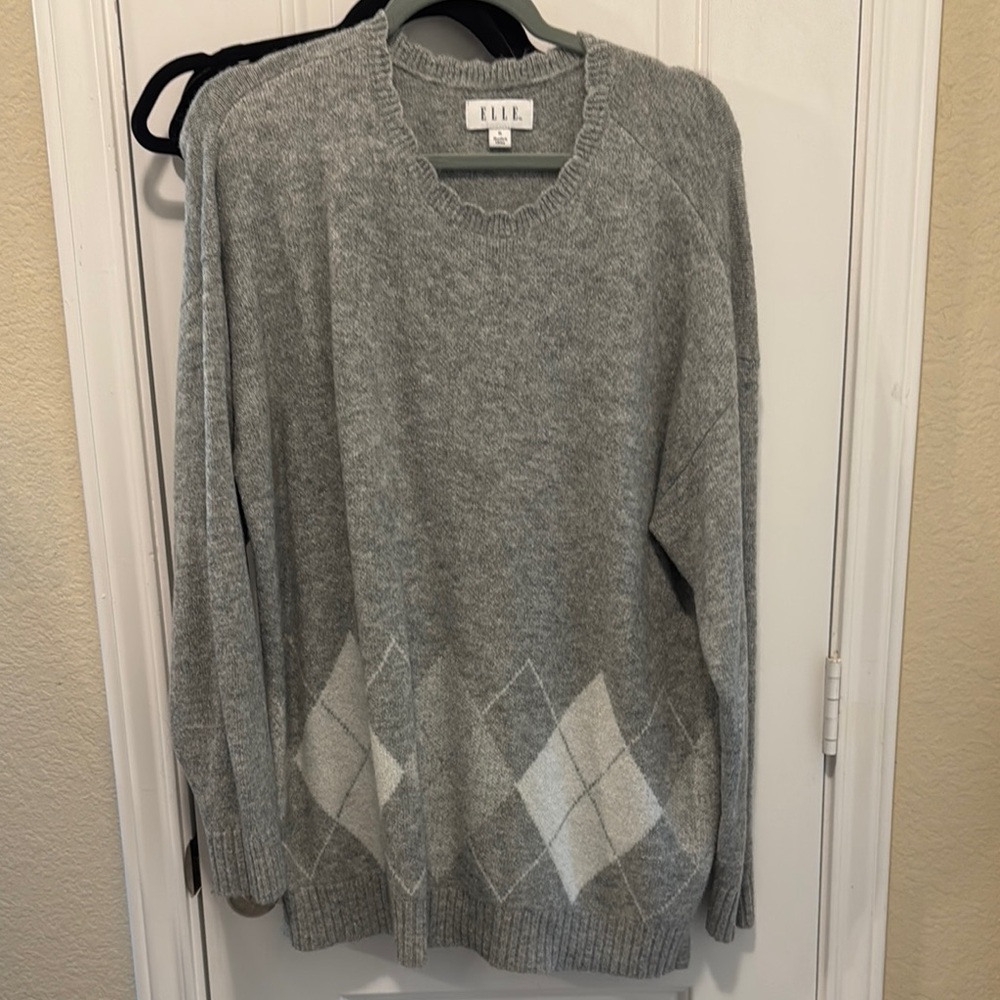 Elle Men's Grey Argyle Sweater